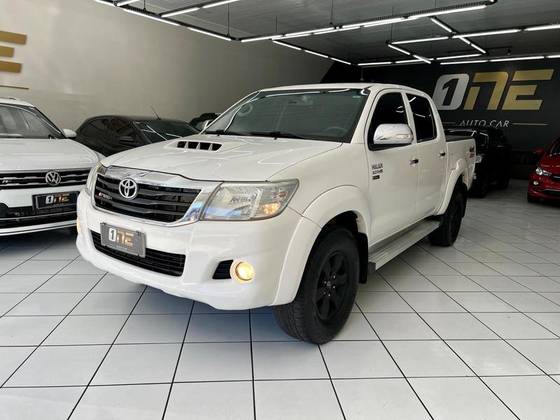 TOYOTA HILUX 3.0 SRV TOP 4X4 CD 16V TURBO INTERCOOLER DIESEL 4P AUTOMÁTICO